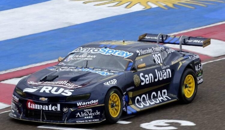 Tobías Martínez se quedó con el primer entrenamiento: el piloto del RUS MED Team registró el tiempo más rápido