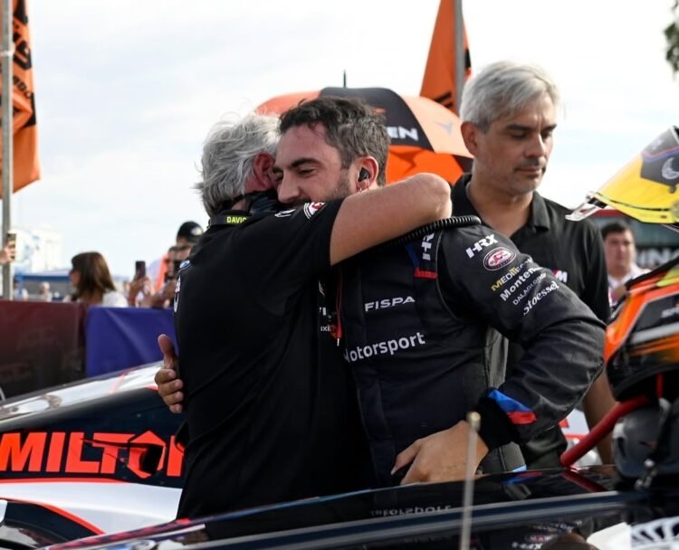 Santero con la pole y récord de pista en Viedma con el BMW