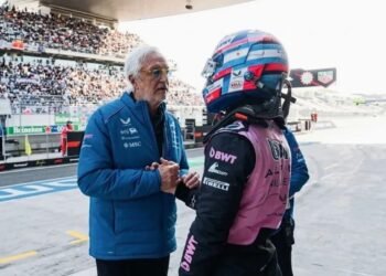 Antonelli lideró el 1-2 de Mercedes y Colapinto fue 10° en una gran carrera