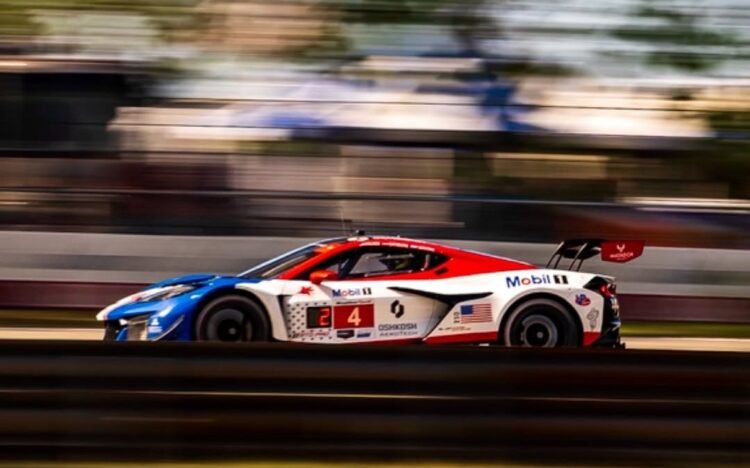 Gran presente internacional: tras doce horas de carrera, Nicolás Varrone se subió al podio en Sebring