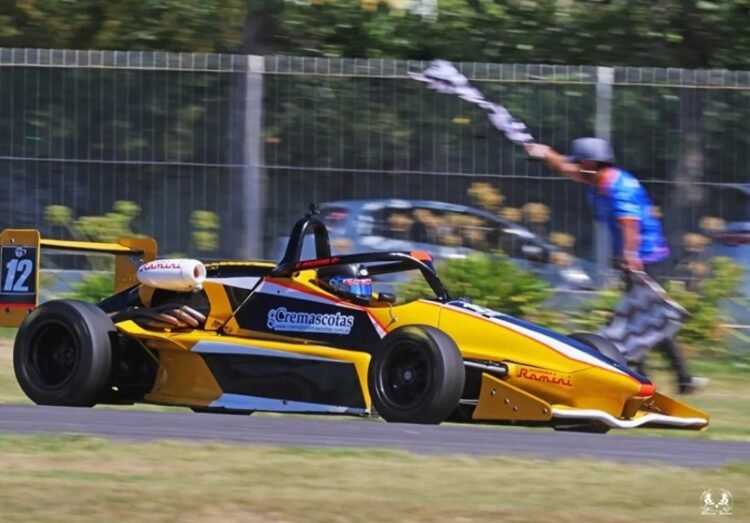 Cristian Galeano se quedó con la clasificación en La Plata