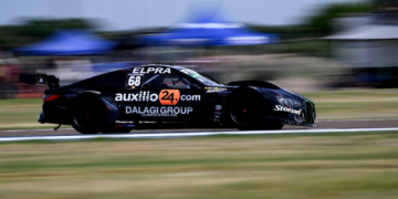 Santero, Craparo y Di Palma ganaron las series: El BMW de Santero y el Ford de Craparo largan adelante, los escoltan Di Palma y Lambiris