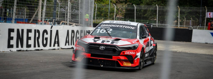 Se viene la clasificación en el callejero porteño: Emiliano Stang apareció en la última práctica