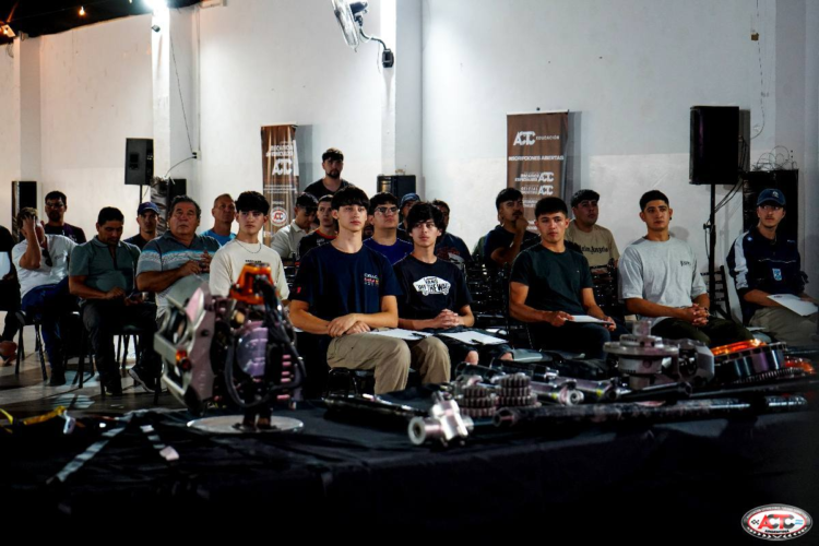 Jornada Mecánica en Viedma: por primera vez, el área educativa de la ACTC, visitó la provincia de Río Negro