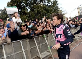 Fiesta histórica: con el sueño de la vuelta de la F1 a la Ciudad, Franco Colapinto hizo delirar a 600 mil personas en Palermo