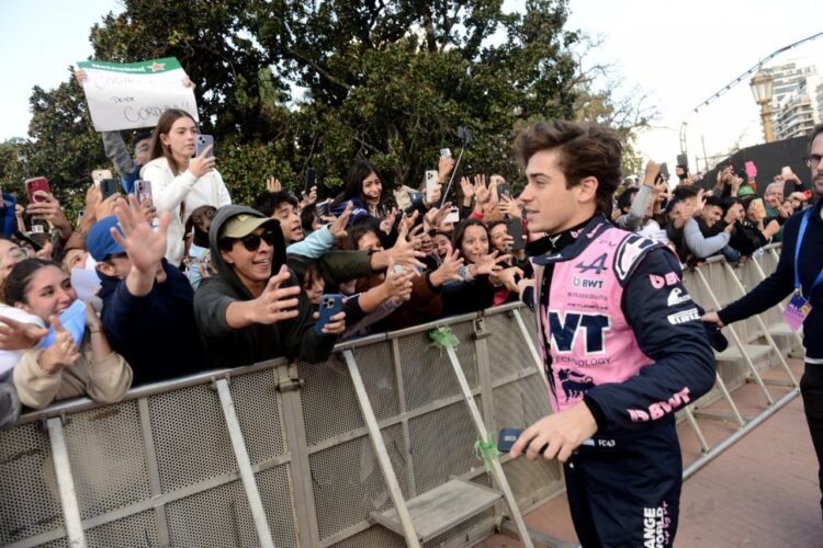 Fiesta histórica: con el sueño de la vuelta de la F1 a la Ciudad, Franco Colapinto hizo delirar a 600 mil personas en Palermo
