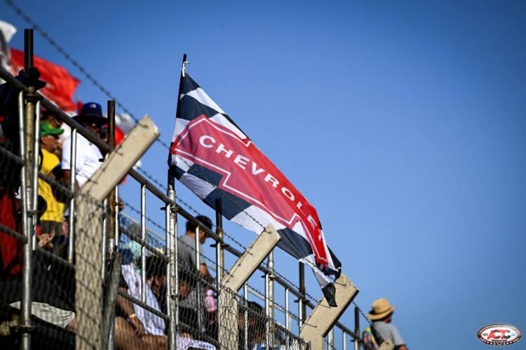 Con apenas tres fechas de la temporada, dos pilotos del TC cambian de motoristas