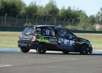 Federico Stieglitz dominó los entrenamientos de la Clase Tres