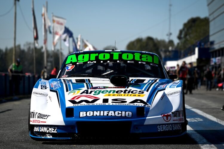 TC Mouras: Luengo, el más rápido en la primera práctica