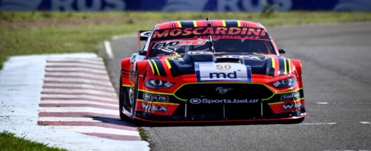 Con vuelco incluido, Moscardini ganó el primer entrenamiento