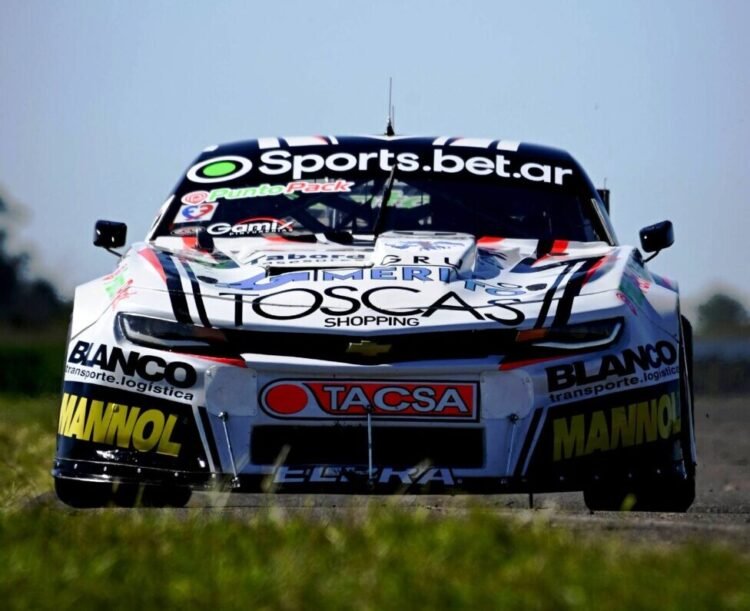 Mangoni, Lambiris y Urcera se quedaron con las series: Santiago Mangoni y Mauricio Lambiris largarán desde la primera fila