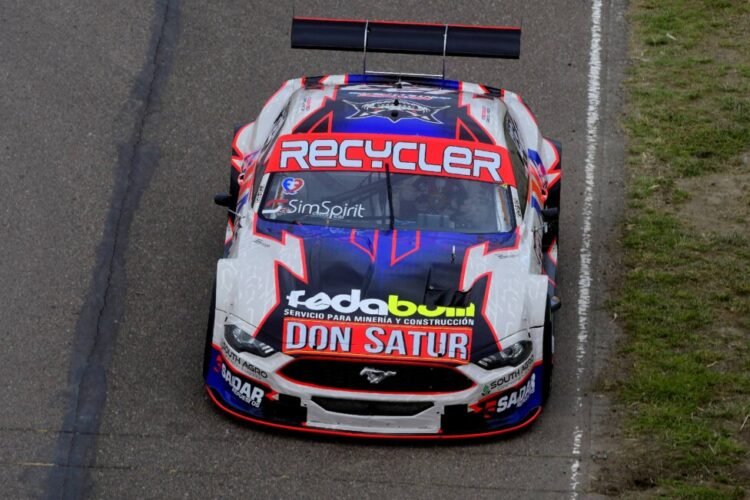 Santilli Pasos superó a Damiani y se quedó con la pole con el Mustang del Fadel Racing
