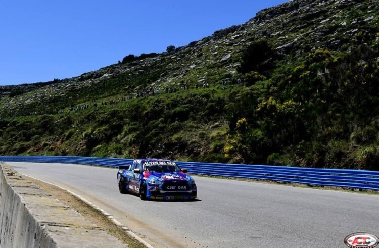 Otra vez a Balcarce: pilotos y autoridades de la ACTC visitan el autódromo