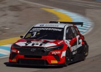 Matias Rossi otra vez el más rápido en San Juan