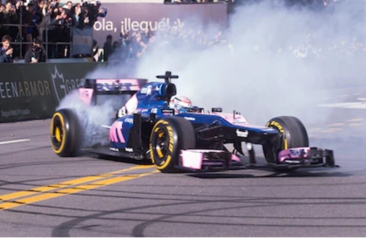 Histórica exhibición: Colapinto giró con un Fórmula 1 frente a más de 500 mil personas