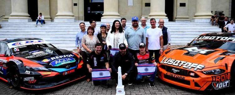 El TC cruzó fronteras: la carrera de Concepción se presentó en Uruguay