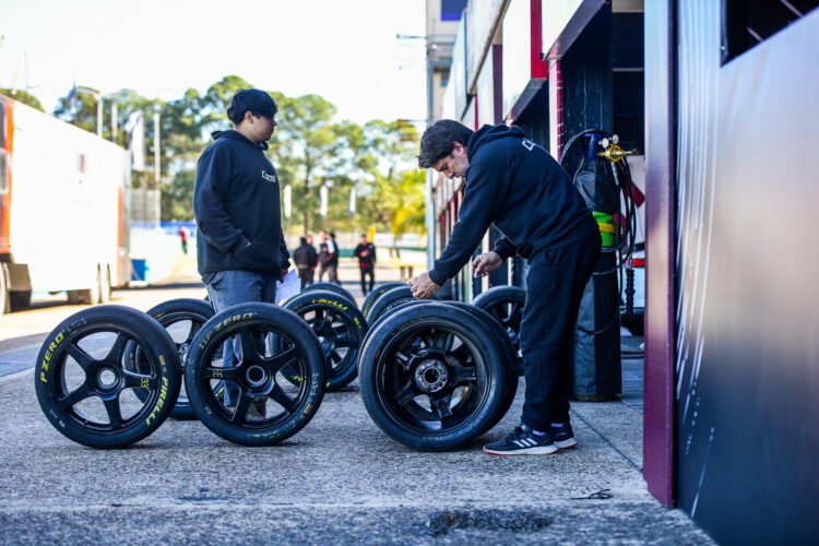 Concordia, circuito de alta exigencia: brindaron recomendaciones a los equipos de TC2000 para la utilización de los neumáticos