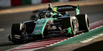 Una rueda mal colocada en boxes relegó a Sacha Fenestraz en Japón