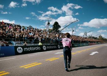 Franco Colapinto hizo delirar las calles de Buenos Aires: el rugido de una nación que ya no puede esperar
