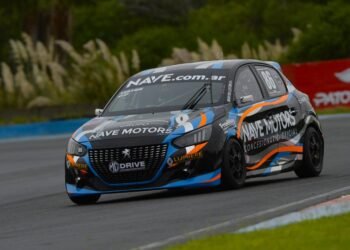 Martín Leston superó a Exequiel Bastidas sobre el final de la tanda y se quedó con la pole de la Clase Dos