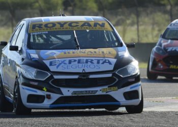 Un contundente Matías Canapino se quedó con la pole en la Clase Tres