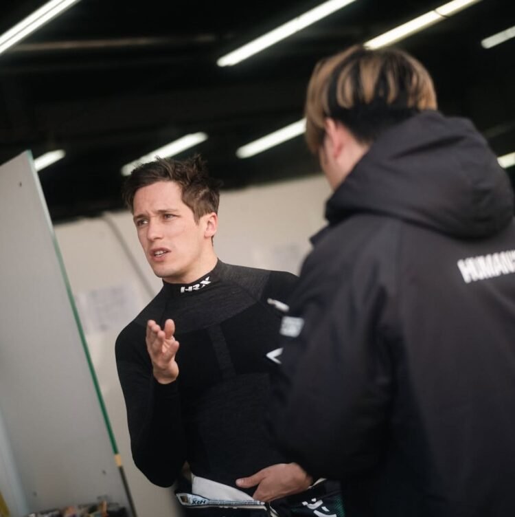 Sacha Fenestraz se prepara para el inicio de una nueva temporada en la Super GT