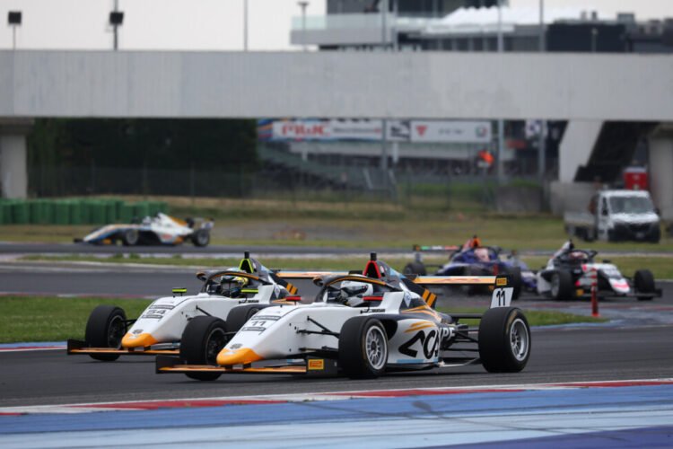 F4 Italiana: el análisis de Federico Díaz Quaglia y Thiago Palotini tras el debut en Misano