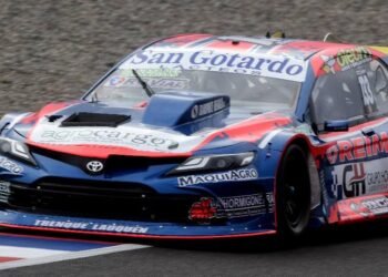 Felipe Bernasconi quedó por delante de todos previo a la clasificación del TC Pista