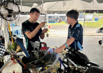 Lázaro Bainotti entrenó junto al equipo de karting del “Pato” Silva en Estados Unidos