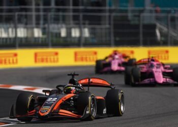 F2 en Miami: en una gran carrera, Nicolás Varrone fue cuarto en la carrera Sprint