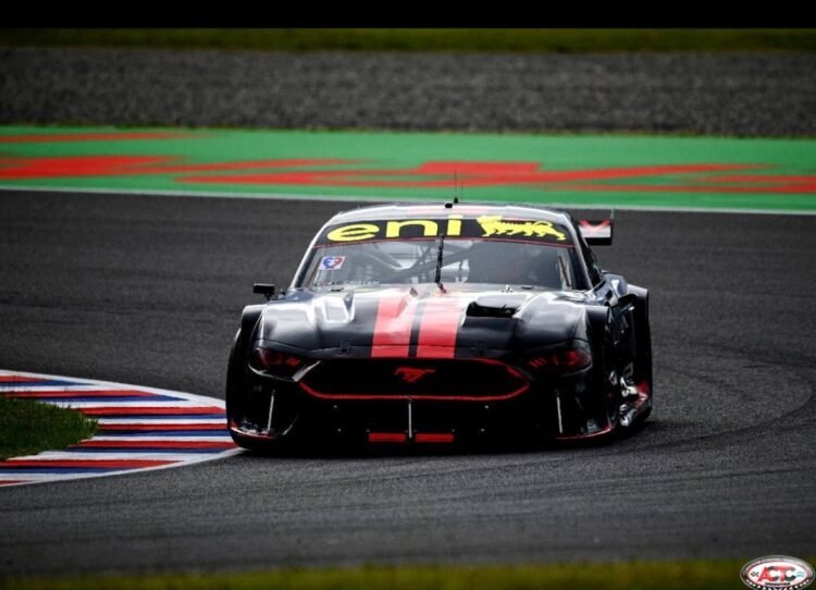 En una final entretenida, Santiago Biagi se alzó con la victoria en el TC Pista