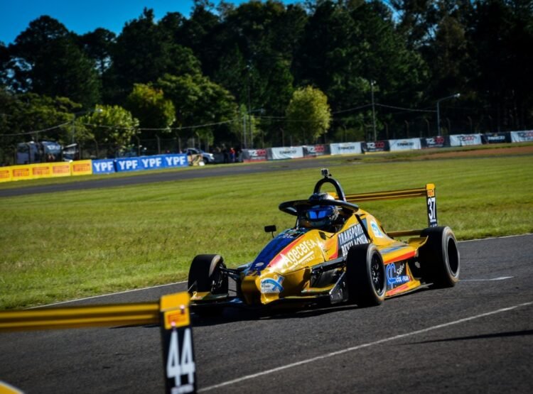 Genaro Bevilacqua debutó en la Fórmula Nacional: “Fue una experiencia única”