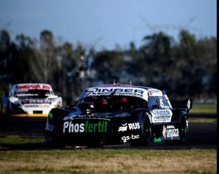 TC Pista Mouras: Iñaki Arrias ratificó su buen momento y se quedó con la serie