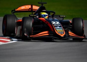 Alex Dunne lideró la práctica de F2 con Varrone en el top cinco