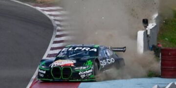 Kevin Candela protagonizó un fuerte golpe con su BMW en el segundo entrenamiento del TC