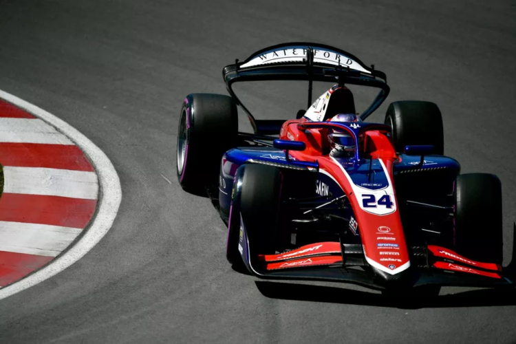 Van Hoepen logró la pole de la F2 en Canadá: buen trabajo de Nicolás Varrone