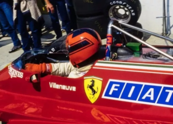 Histórica subasta: el último casco de Gilles Villeneuve marcó un nuevo récord