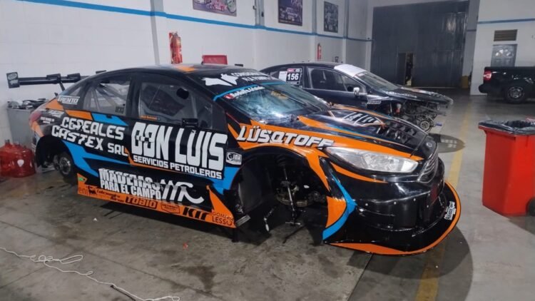 Otro piloto se suma al Turismo Carretera 2000: “Son autos rápidos y con mucha carga aerodinámica”