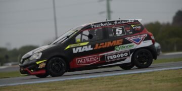 Federico Hermida se quedó con la primera clasificación de la Clase Tres del Turismo Pista