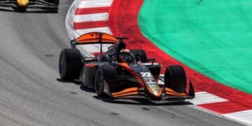 F2 en Barcelona: Varrone aguantó cuanto pudo y finalmente cruzó la meta 13º