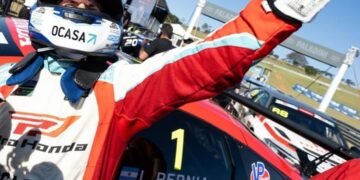 TCR South America en Velocitta: Leonel Pernía hizo historia y se consagró campeón del TCR Brasil