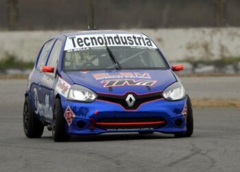 Di Bella y su Renault Clio conquistaron la clasificación de la Clase Tres