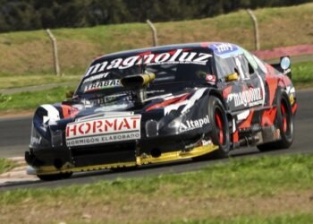 Gastón Rossi y Gastón Crusitta dominaron los entrenamientos en el comienzo de la actividad del ProCar 4000 en San Nicolás