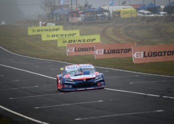 Bernasconi se quedó con el primer entrenamiento del TC Pista