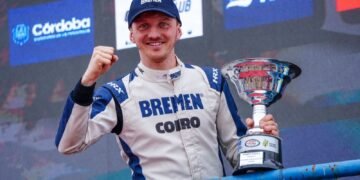 Andrés Jakos ganó la primera final del Turismo Carretera 2000