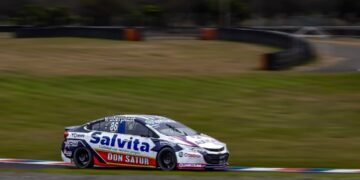 Canapino se quedó con la serie más rápido y largará desde la pole la final de la Clase Dos