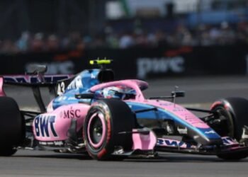 Colapinto enorme en Silverstone: ganó diez lugares y terminó noveno la final que le dio el triunfo a Leclerc y Ferrari