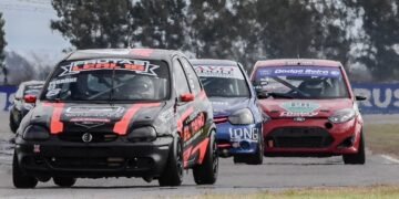 Perrone logró su primera victoria del campeonato en la Clase Dos del Turismo Internacional