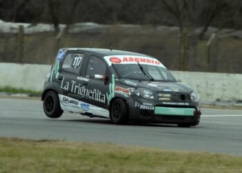 Turismo Pista: Agustín Gajate fue el más rápido en la primera clasificación de la Clase Dos