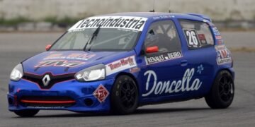 Di Bella con Clio se quedó con la primera pole en la Clase Tres del Turismo Pista